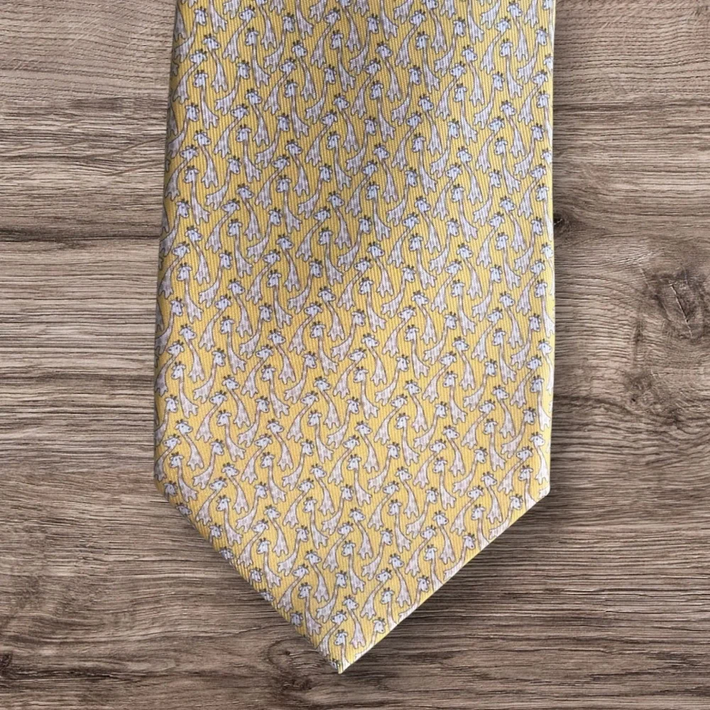 Ferragamo Giraffe-Print Silk Tie - Picture 5 of 16